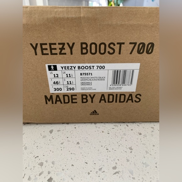 Yeezy 700 Wave Runner Sz 12M - Picture 10 of 10